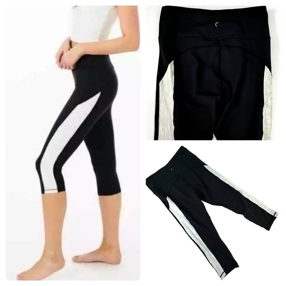 ZYIA Active Size 8-10 White Leopard Stripe Light n Tight Hi-Rise 20" Leggings